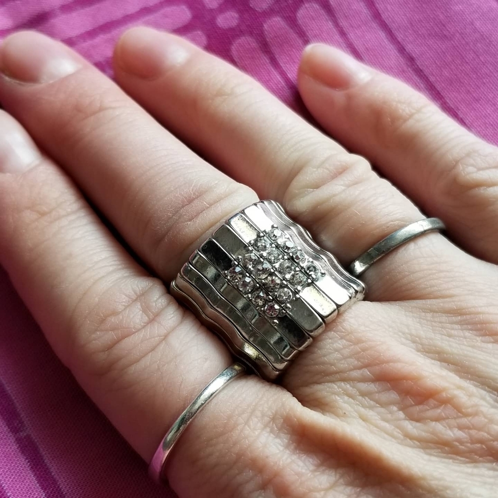Stretchy ring size 5 & up